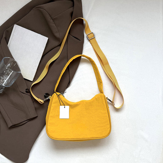 2025 shoulder slung jiaozi waterproof leisure bag