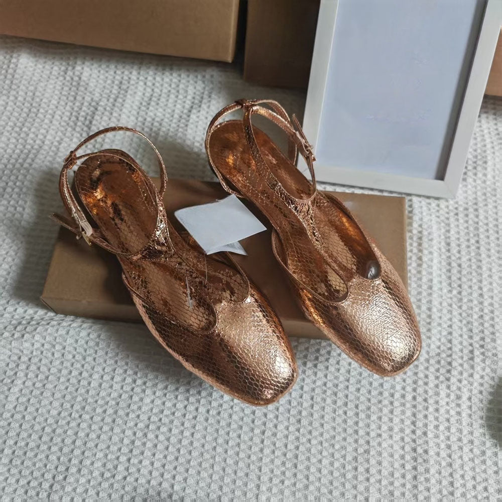 Women's 2025 New Fashion Joker Baotou Design Flat Sandals Shallow Hollow Rear Strap Shoes.