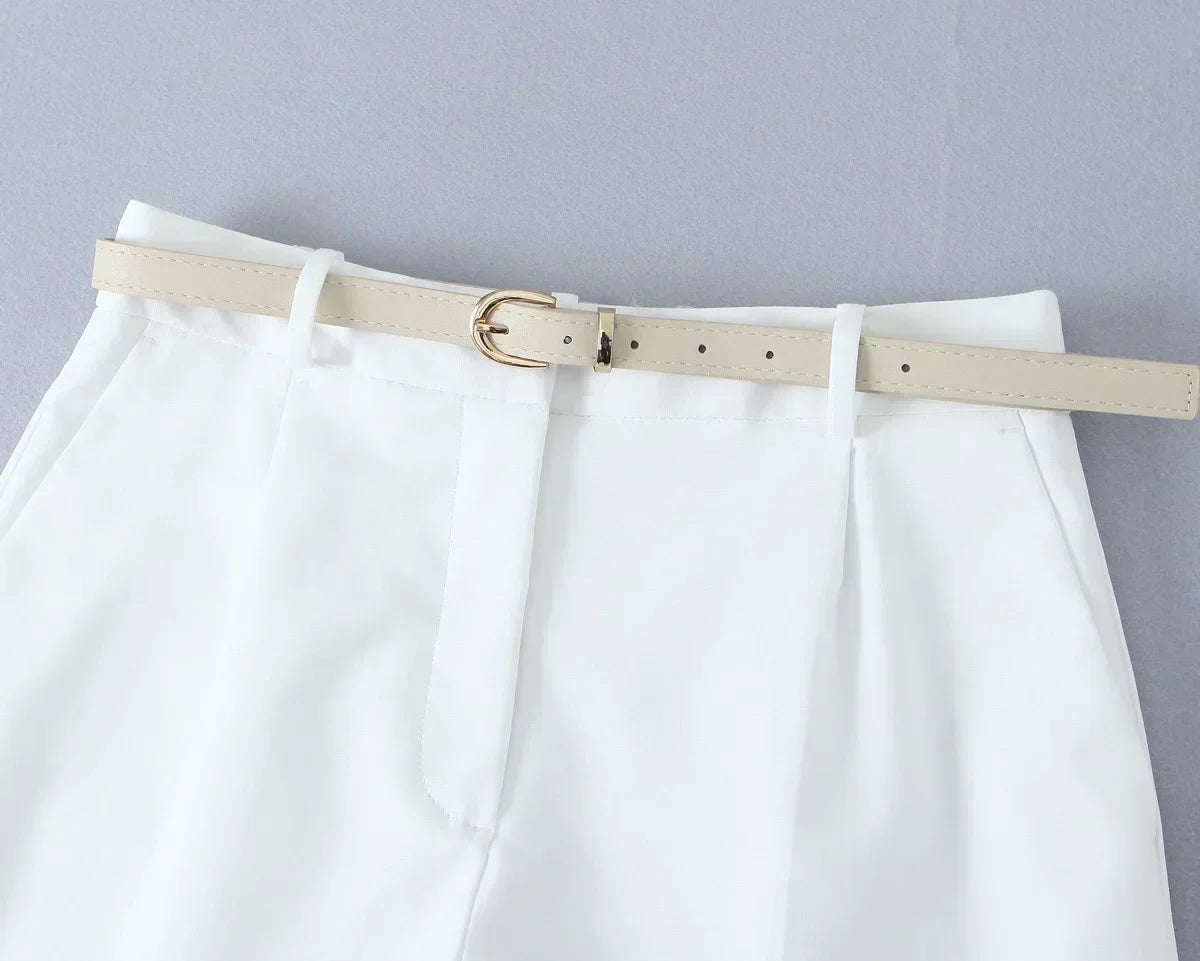 22 Women's 2024 New Chic Fashion Belt Decoration Casual Versatile Pleated Shorts Retro High Waist Side Pocket Women's Shorts