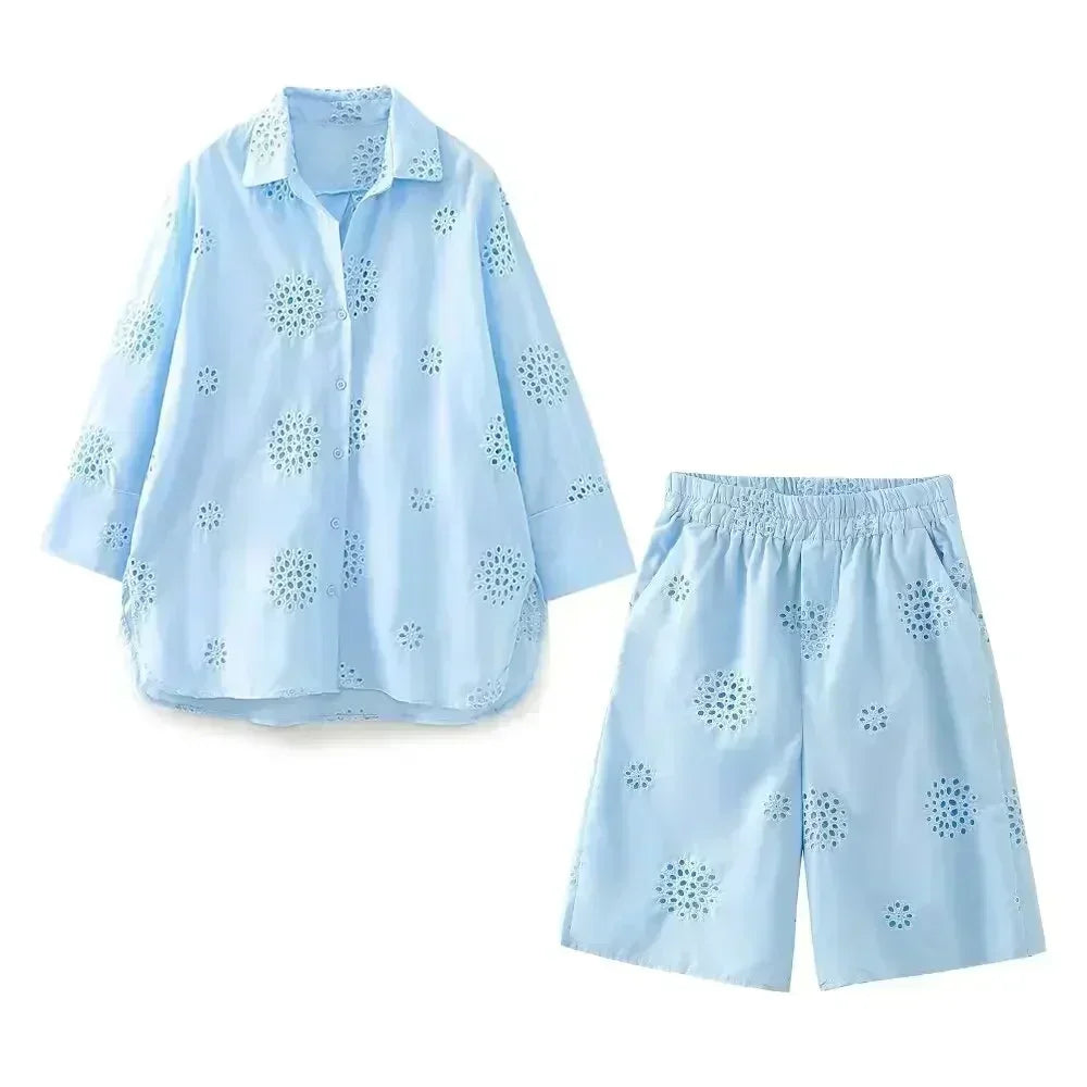Women's New Fashion Hollow Embroidery Decoration Loose Asymmetric Shirt Retro Long Sleeve Button Women's Shirt Unique Top